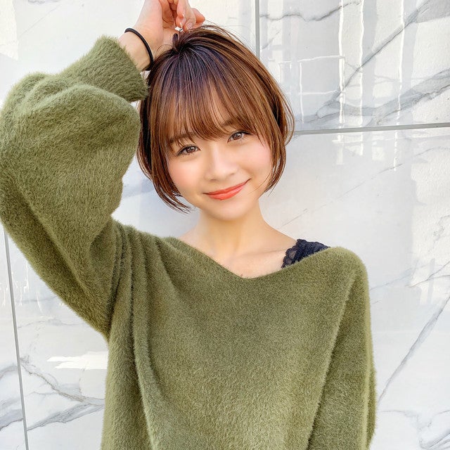 前下がりボブヘア