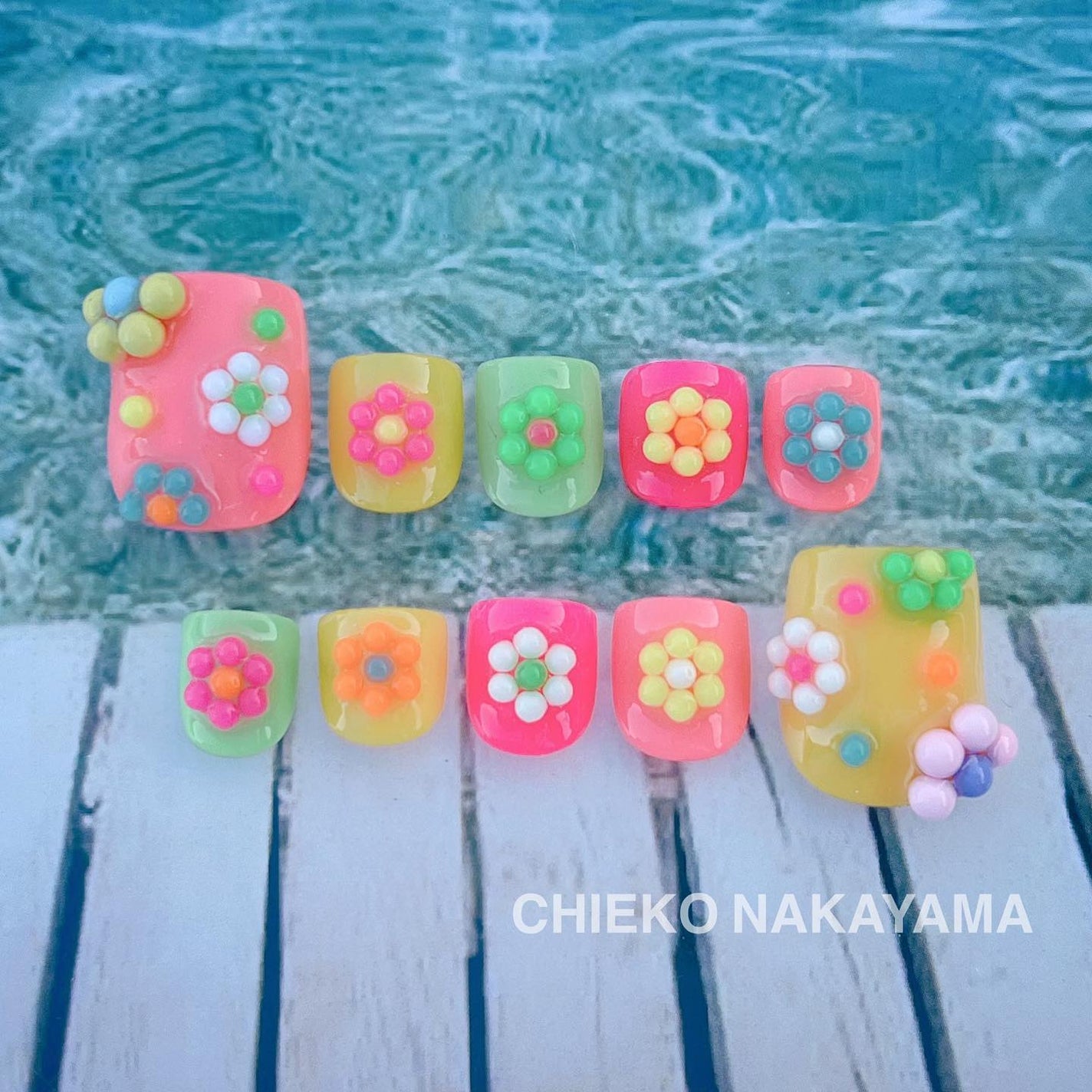 なかやまちえこ on LIPS 「サマーネイル🏝⠀⠀@nailvenus_magazine掲載ネ..」(2枚目)