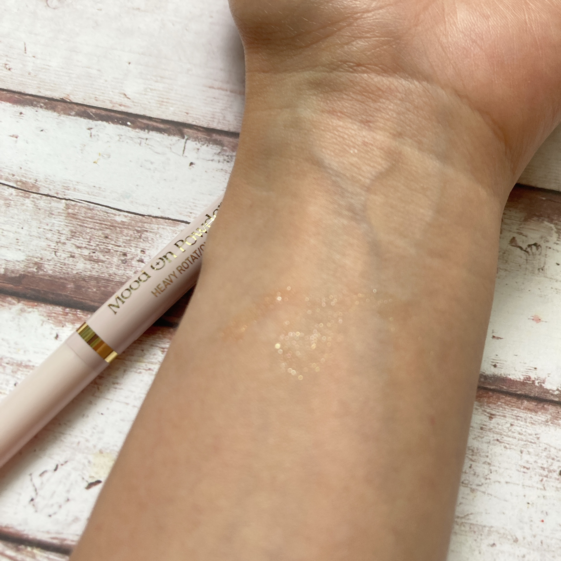 キスミー　ヘビーローテーション　ムードオンパウダー　　/キスミー/その他アイブロウを使ったクチコミ（3枚目）