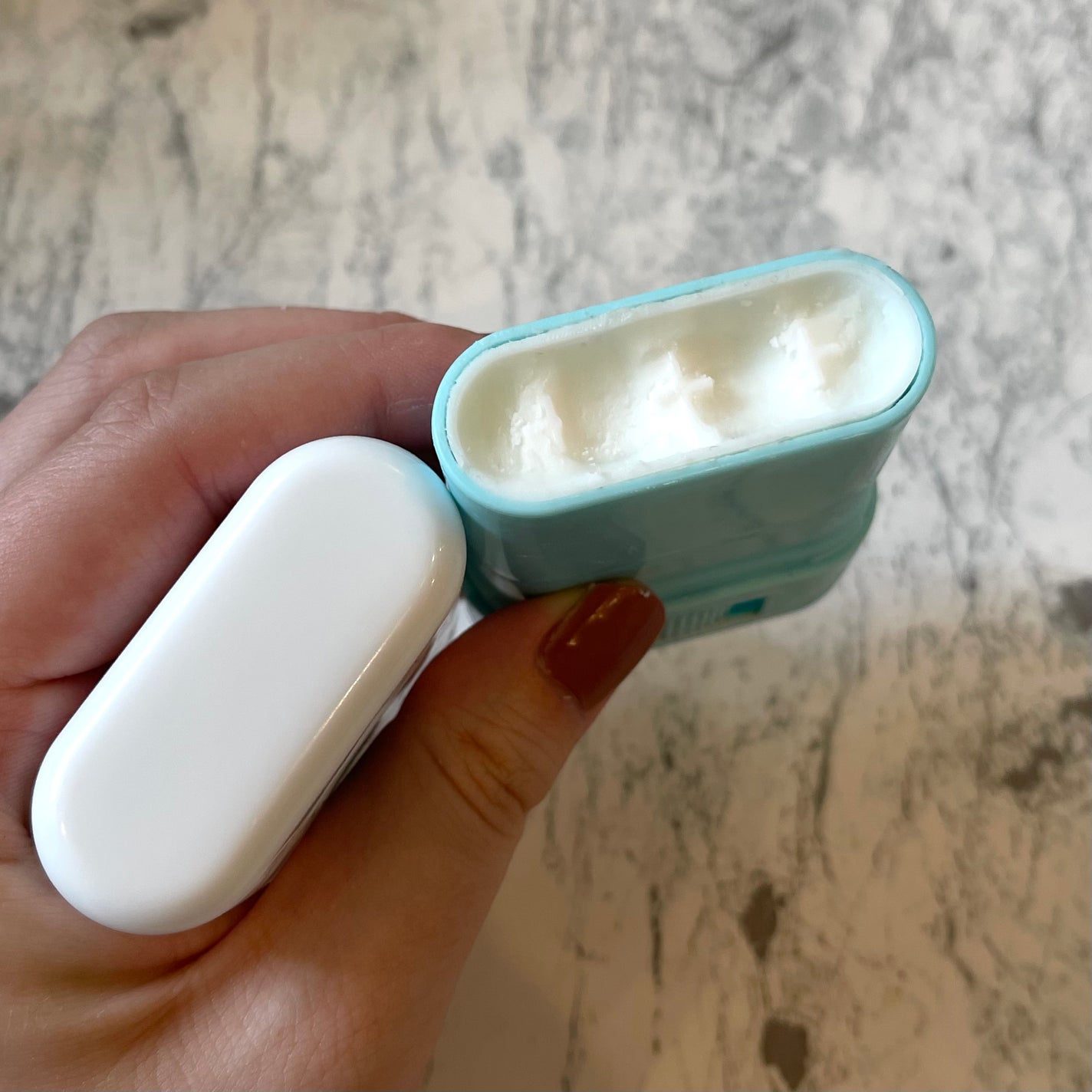 紫外線予報 さらさらUVスティックF/紫外線予報/日焼け止めスティックを使ったクチコミ(4枚目)