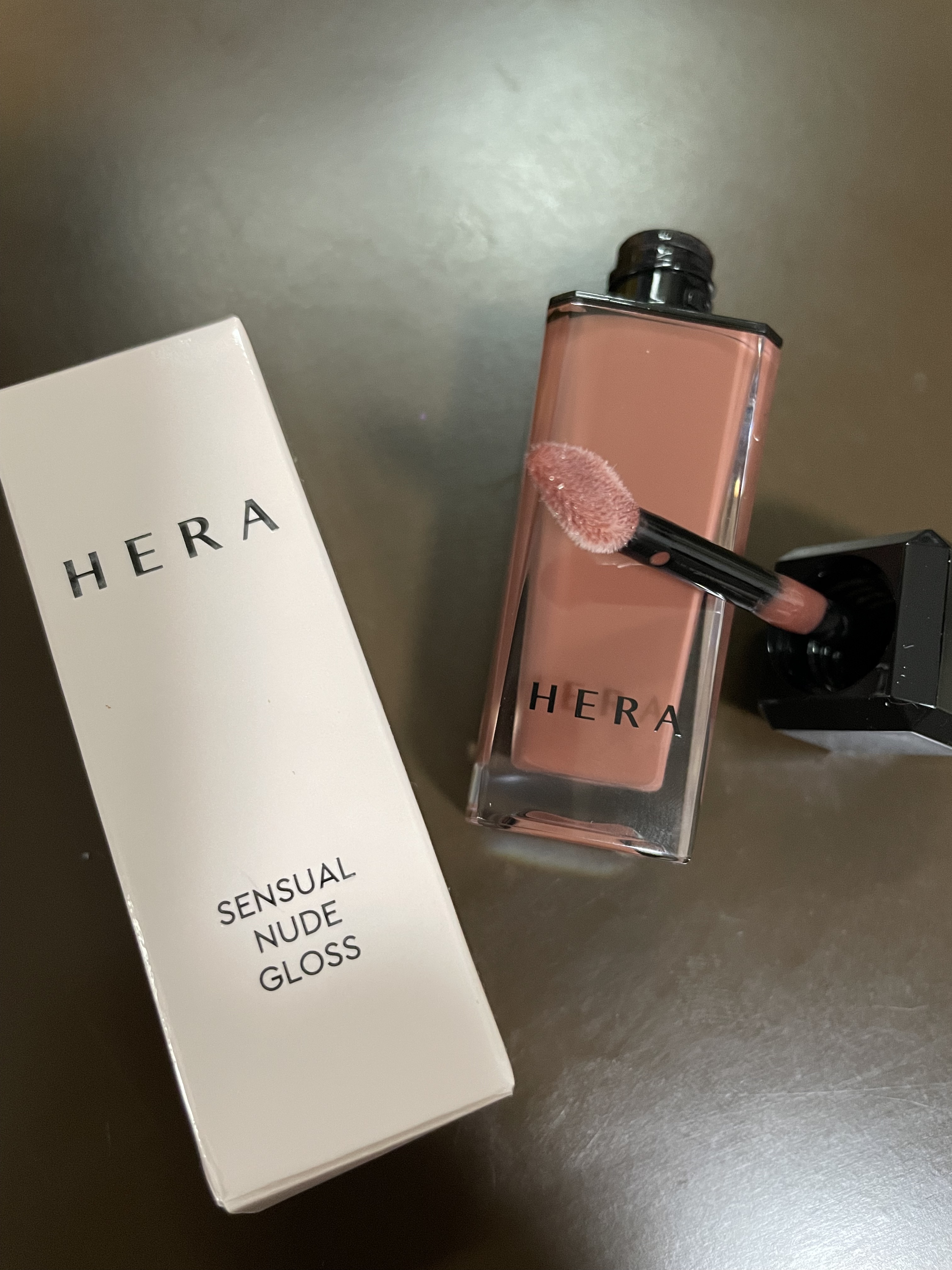 センシュアルヌードグロス/HERA/リップグロスを使ったクチコミ（3枚目）