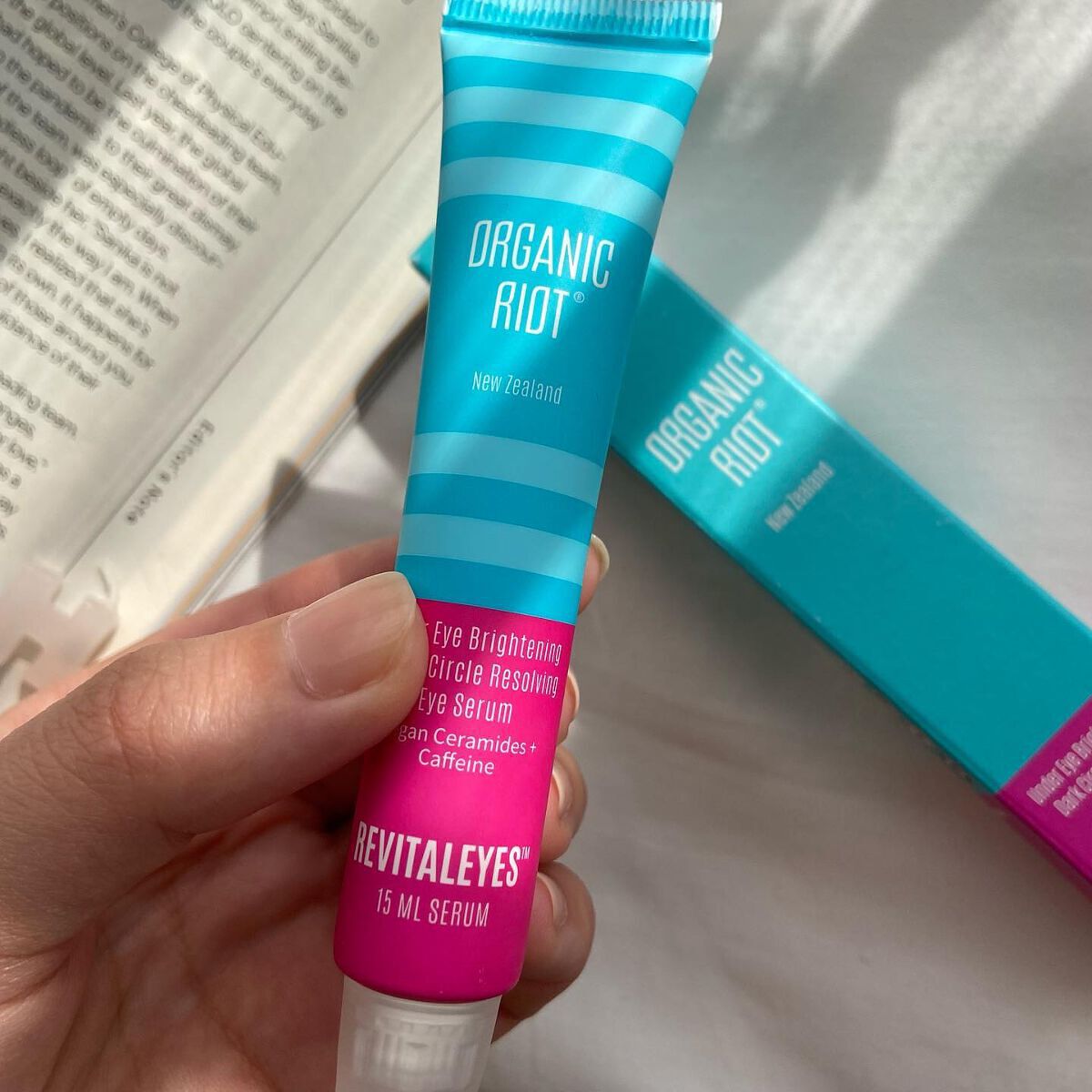 リバイタルアイズ アンダーアイセラム/ORGANIC RIOT/アイケア・アイクリームを使ったクチコミ（2枚目）