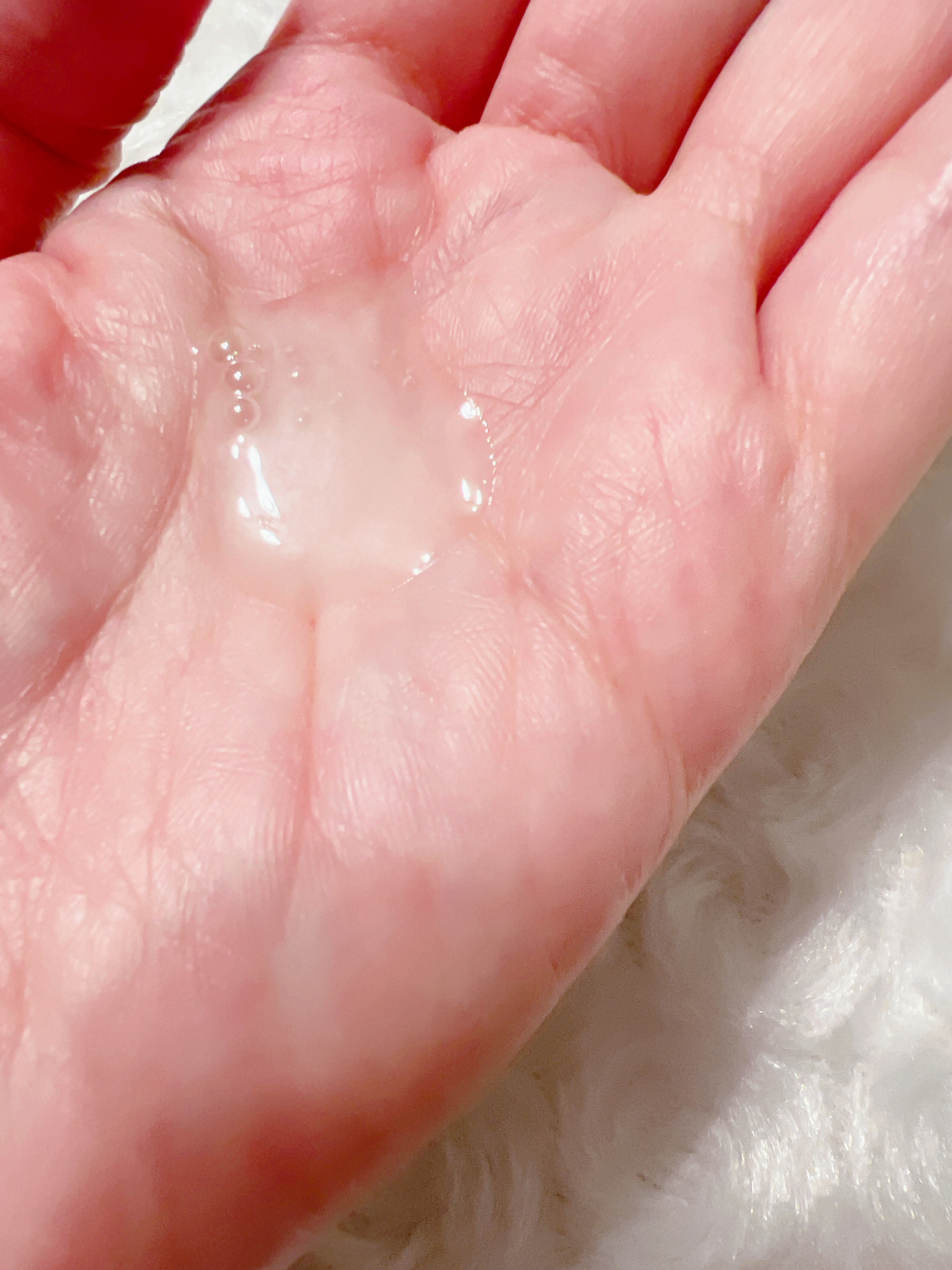 クリームケア ボディウォッシュ W保水美肌 フローラルブーケの香り/ニベア/ボディソープを使ったクチコミ（2枚目）