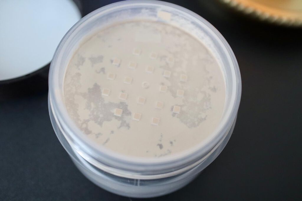 ルースセッティングパウダー トランスルーセント/ローラ メルシエ/ルースパウダーを使ったクチコミ(4枚目)