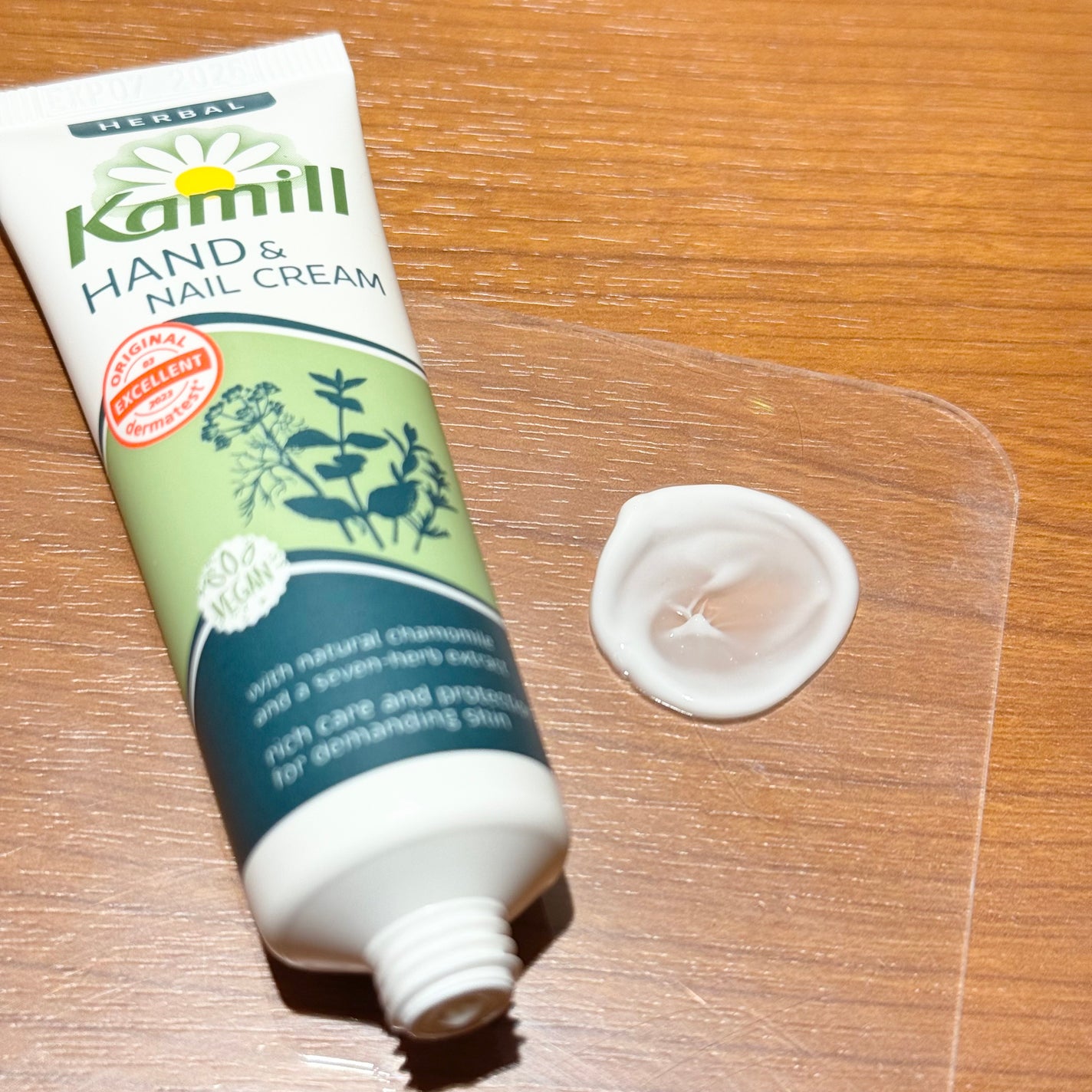 ハンド&ネイルクリーム インテンシブ 3OML ミニ/カミール/ハンドクリームを使ったクチコミ(2枚目)