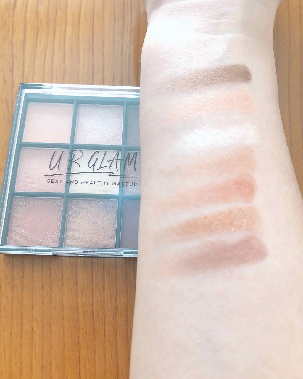 UR GLAM BLOOMING EYE COLOR PALETTE/U R GLAM/アイシャドウパレットを使ったクチコミ(3枚目)