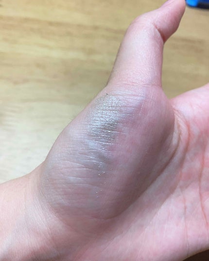 シャイニーシャドウ N/excel/単色アイシャドウを使ったクチコミ(4枚目)