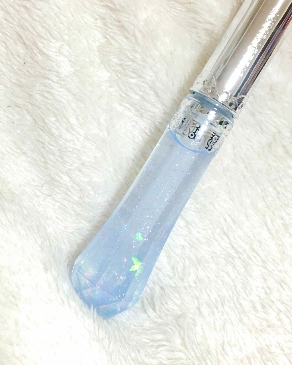 サムシングピュアブルー シマリング リップエッセンス/JILL STUART/リップケアを使ったクチコミ（2枚目）