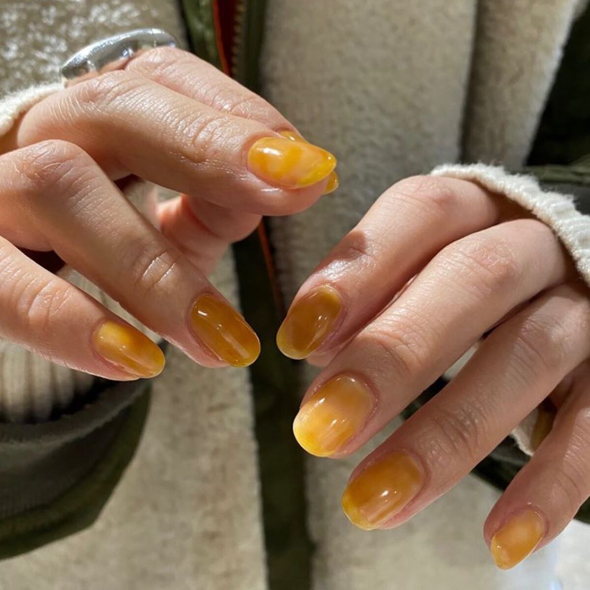 teruhimedia on LIPS 「抜け感抜群な「みかんネイル」🍊うるっとナチュラルなのに、しっか..」(5枚目)