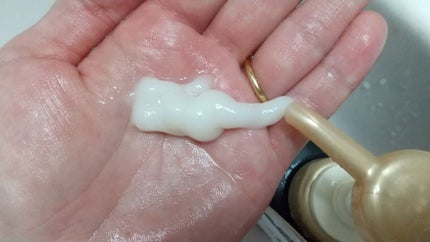 プレミアムEX インテンシブリペア <シャンプー>/コンディショナー<ヘアトリートメント> /TSUBAKI/市販シャンプーを使ったクチコミ(4枚目)