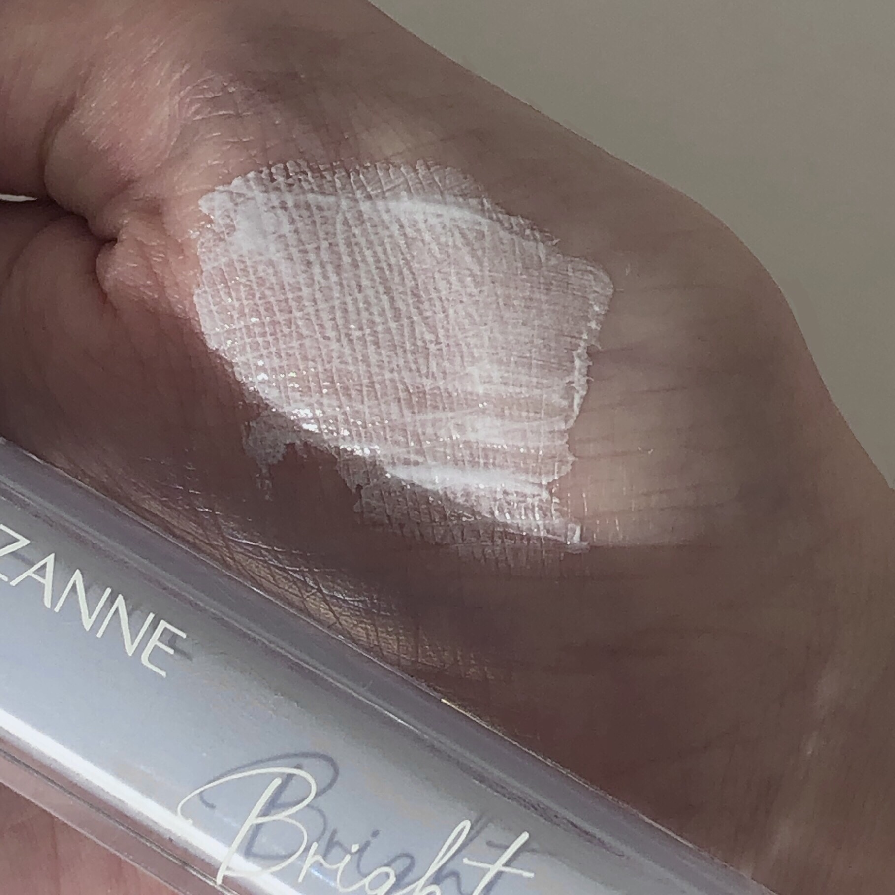 ブライトカラーシーラー/CEZANNE/コンシーラーを使ったクチコミ（2枚目）