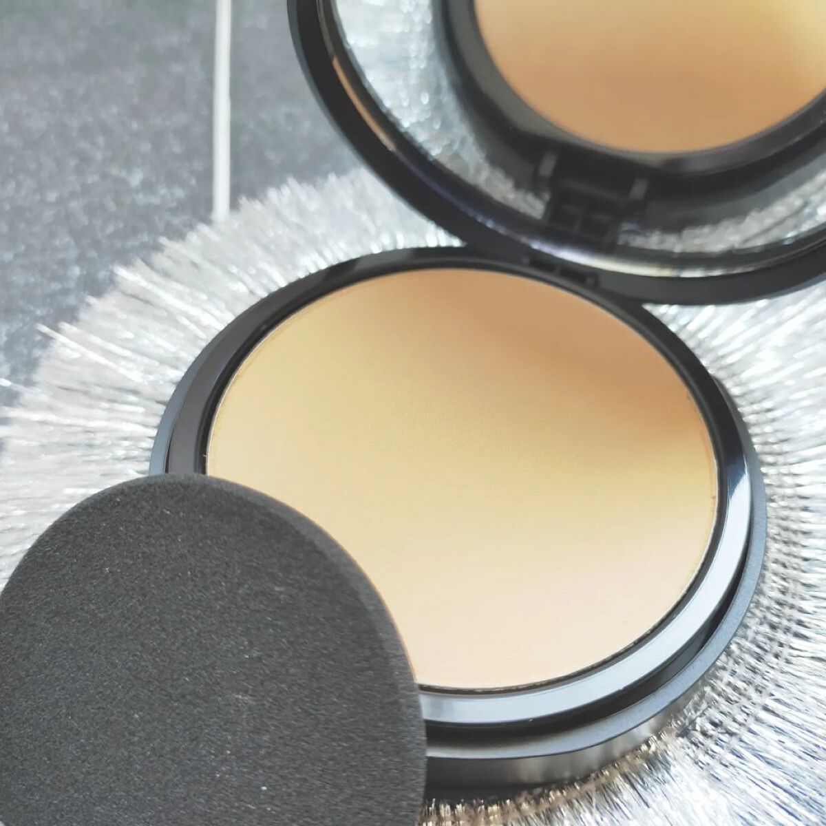 ベアプロ 16HR パウダー ファンデーション ライト 20 ウォーム/bareMinerals/パウダーファンデーションを使ったクチコミ（2枚目）