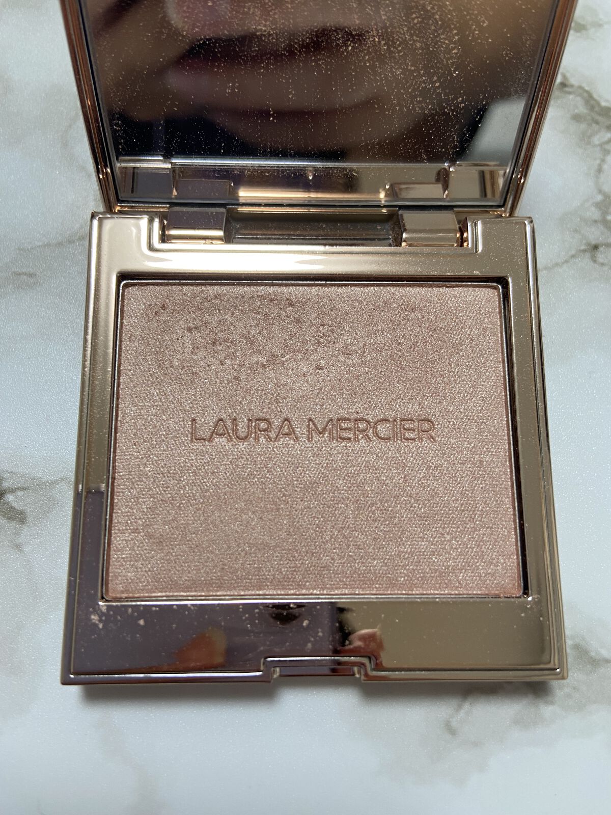 ローズグロウ イルミネーター /ローラ メルシエ/プレストパウダーを使ったクチコミ（3枚目）