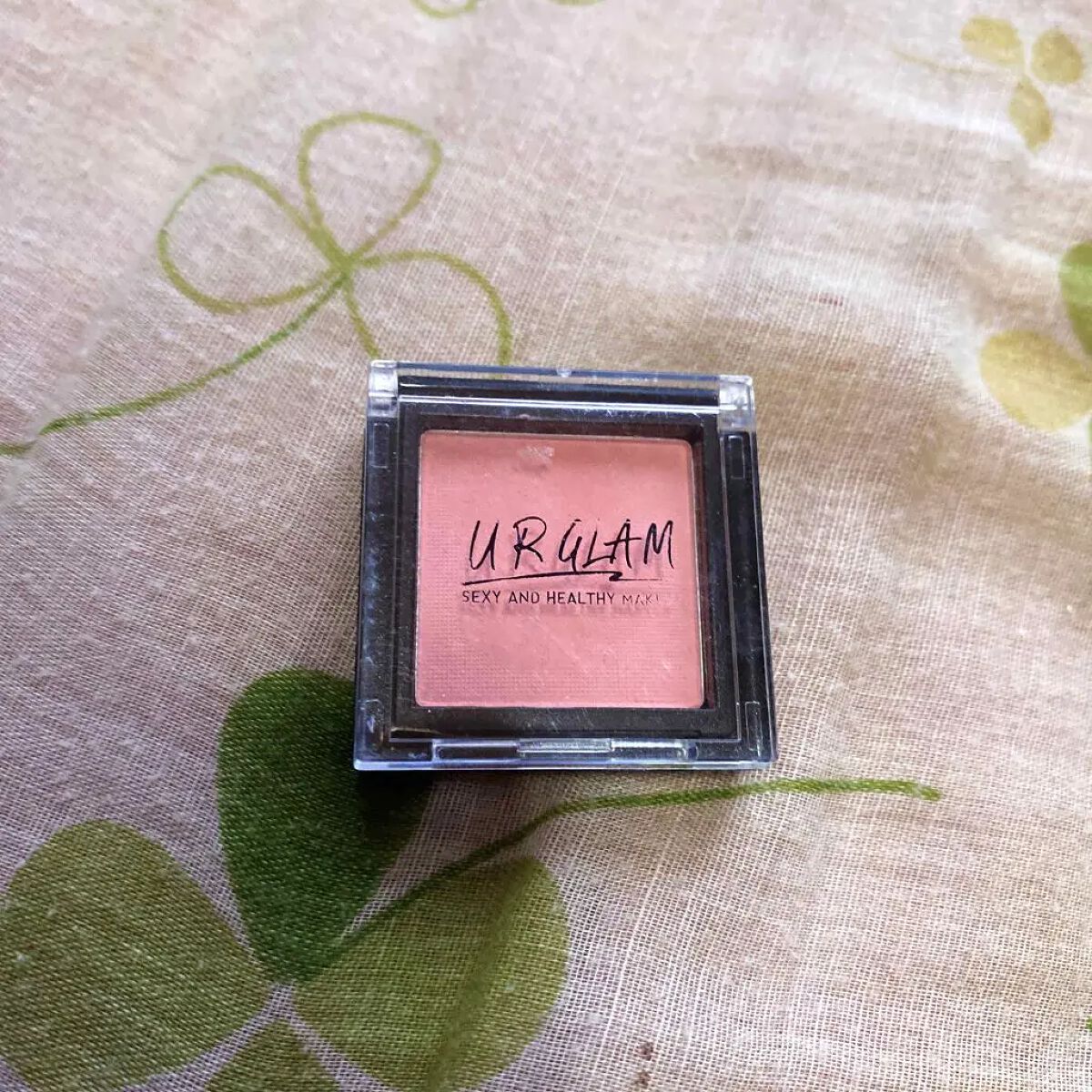 UR GLAM SELECT EYES マットピンク