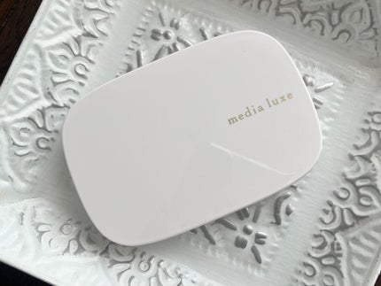 パウダーファンデーション 01 限定セット <スポンジ付き>+専用ケース/media luxe/パウダーファンデーションを使ったクチコミ(2枚目)