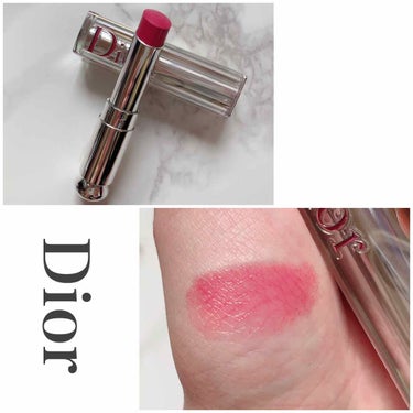 ❁Dior
アディクトステラーシャイン
667 ピンクメテオール

このリップはとにかく塗りやすく、
くちびるがつやつやになります〜!

落ち着きはあるローズピンクで
非常に使いやすいです‪(*ˊᵕˋ*