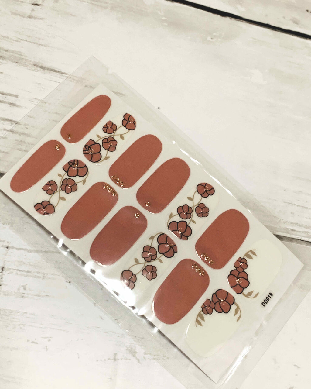 ネイルシール/Qoo10/ネイルシールを使ったクチコミ（2枚目）