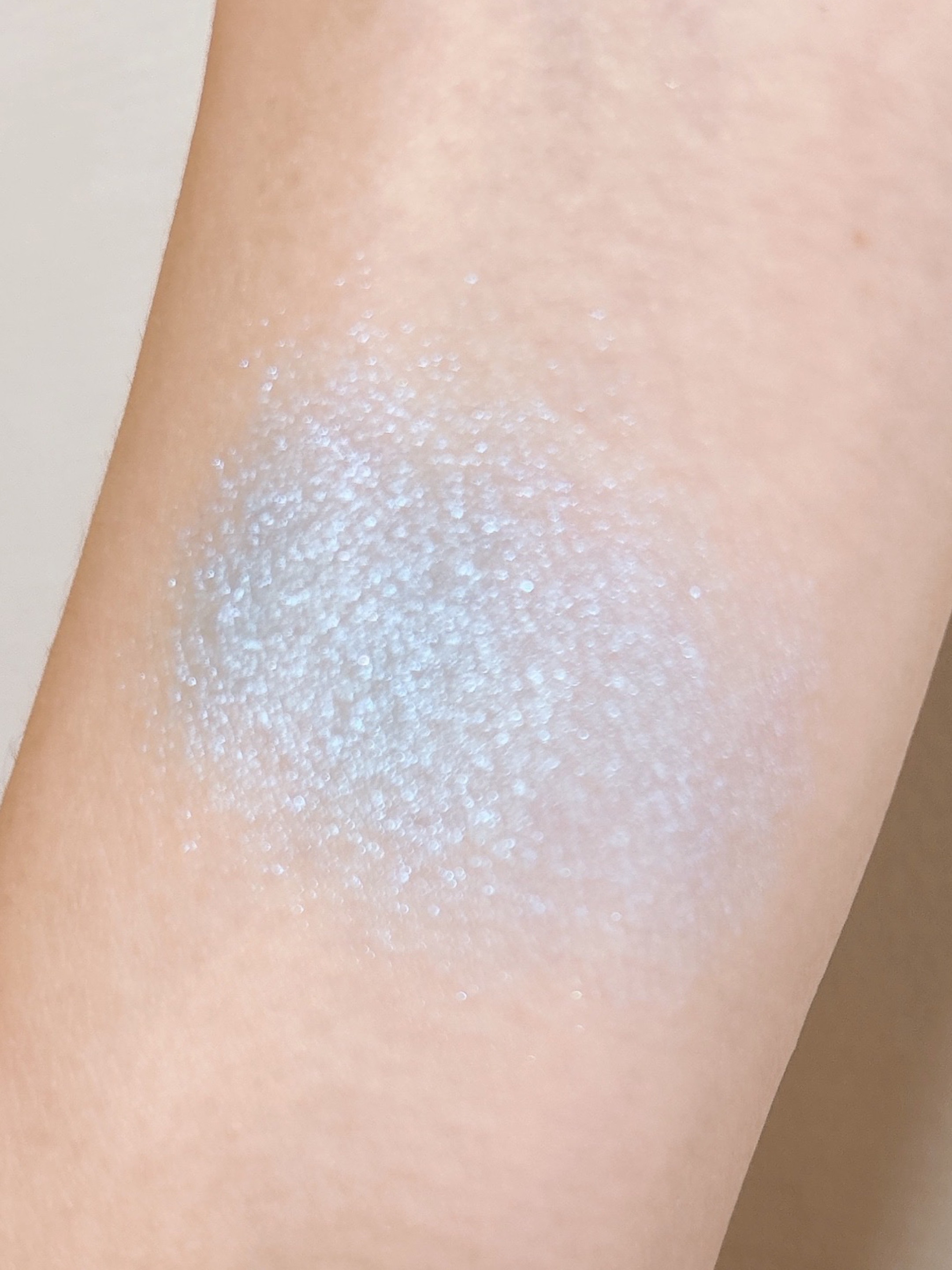 エレガンス ラズル スターアイカラー/エレガンス ラズル /単色アイシャドウを使ったクチコミ（3枚目）