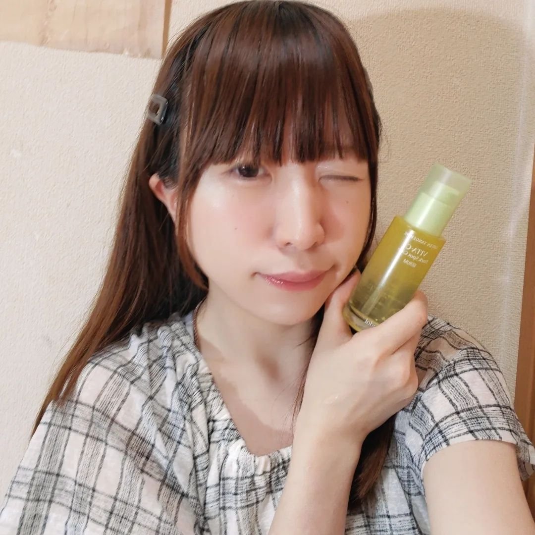 グリーンタンジェリン ビタC ダークスポットケアセラム/goodal/美容液を使ったクチコミ（2枚目）