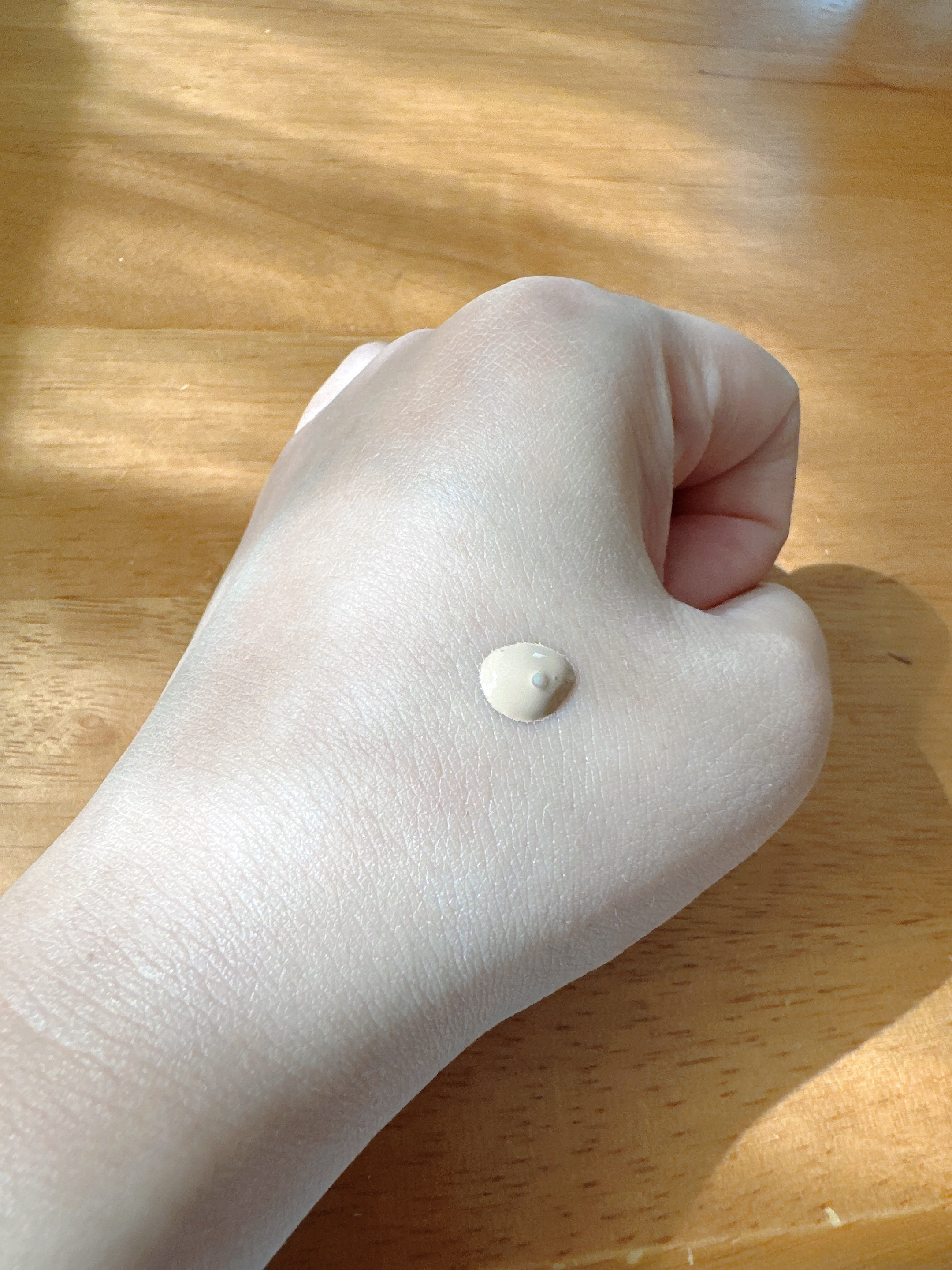 リキッド ファウンデイションe 102/IPSA/リキッドファンデーションを使ったクチコミ（3枚目）