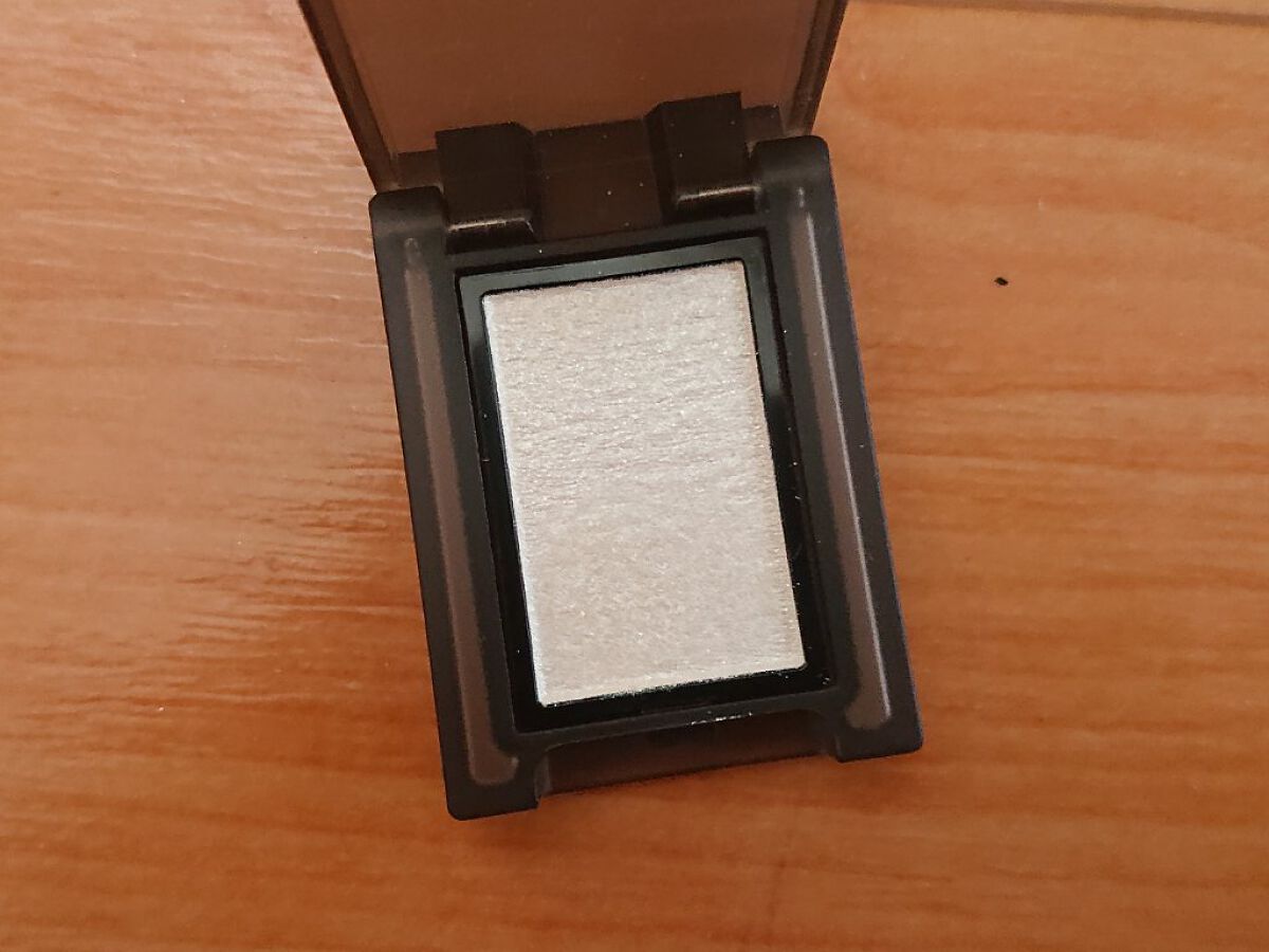 セルヴォーク ヴォランタリー アイズ EX16 ミラーグリーン＜数量限定＞/Celvoke/単色アイシャドウを使ったクチコミ（2枚目）