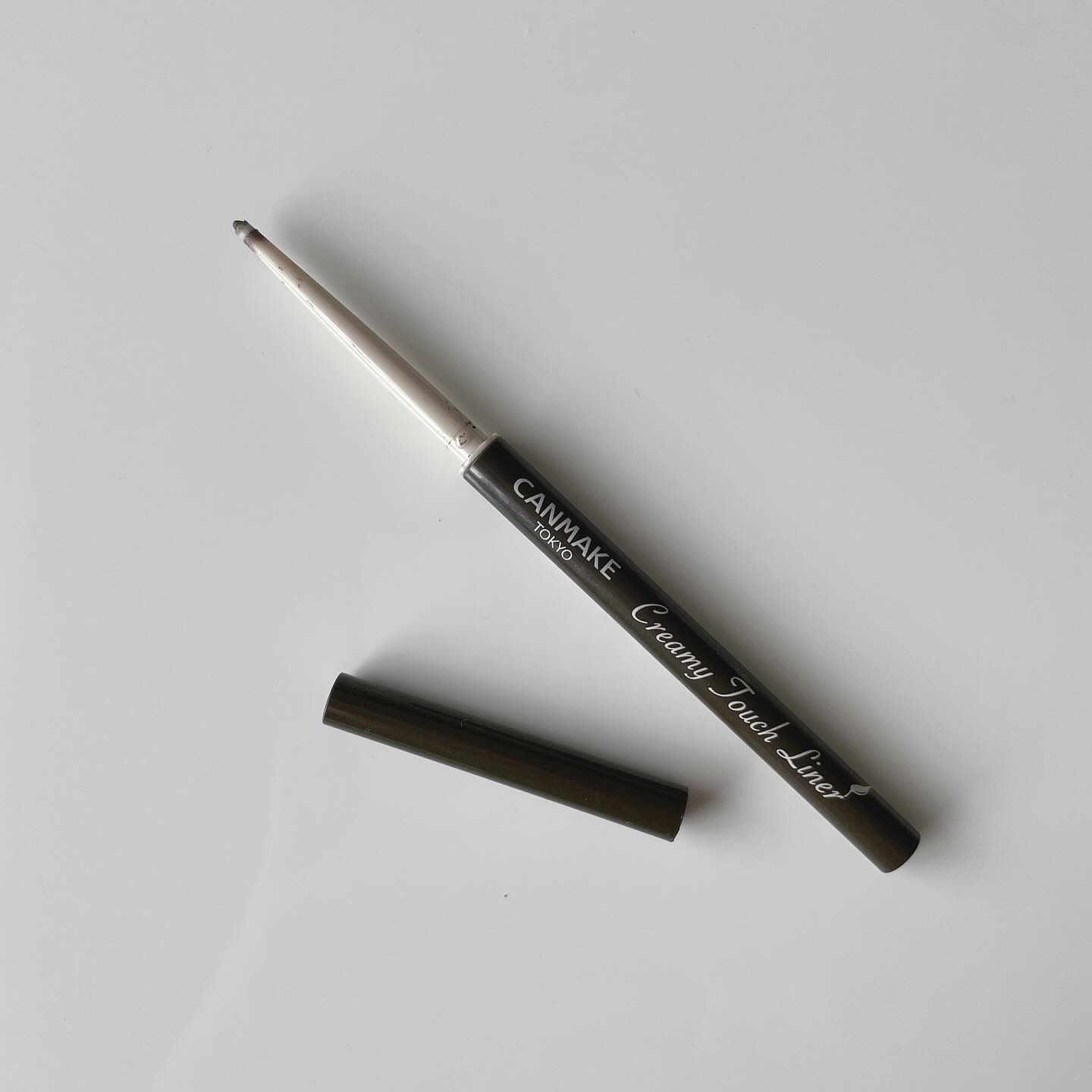 クリーミータッチライナー 08 マッチャカーキ/キャンメイク/ジェルアイライナーを使ったクチコミ（2枚目）