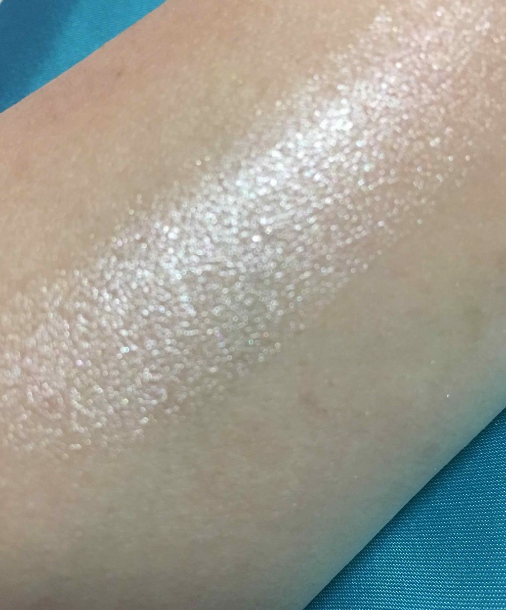 ヌードイルミネイティングハイライトスティック/SUQQU/スティックハイライトを使ったクチコミ(3枚目)