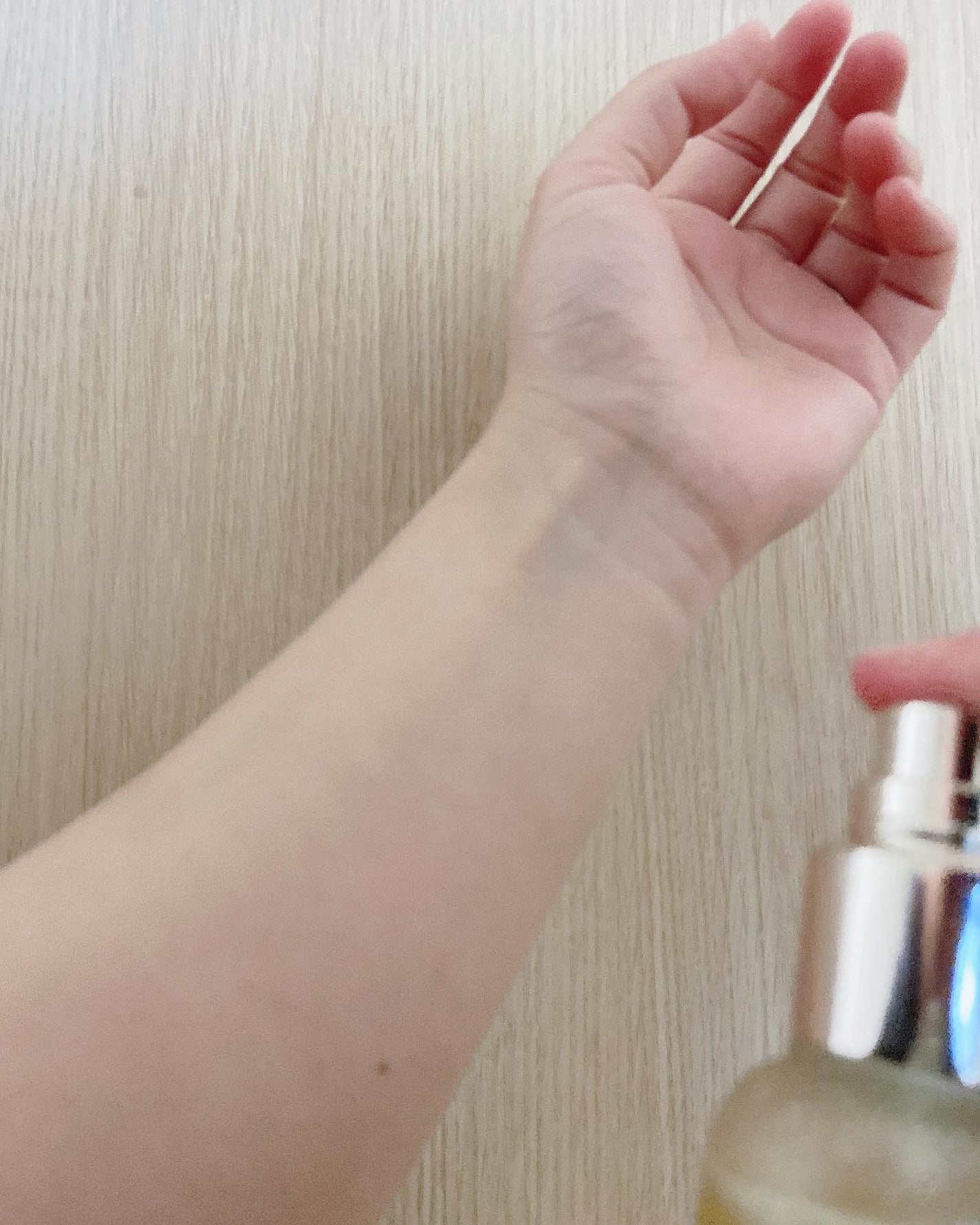 ダルバ ホワイトトリュフファーストスプレーセラム/ダルバ/ミスト状化粧水を使ったクチコミ(5枚目)