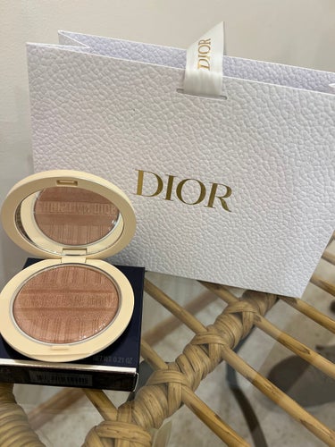 ディオールスキン フォーエヴァー クチュール ルミナイザー/Dior/プレストパウダーを使ったクチコミ（1枚目）