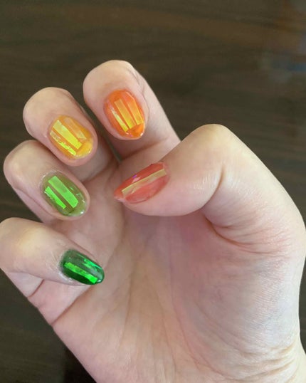 プリジェル スーパーカラーEXのクチコミ「この前プリジェルのドロップカラーシリーズ10色購入したので塗ってみた💅
シアーカラーにオーロラ.....」(2枚目)