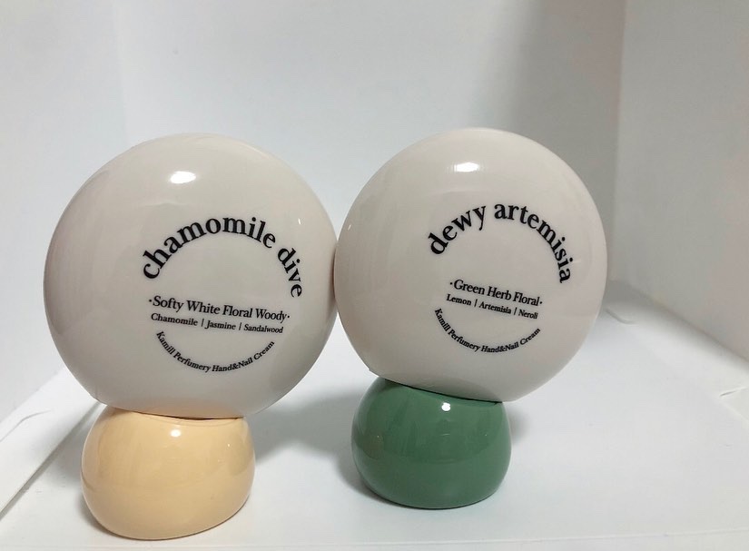 パフューマリー ハンド＆ネイルクリーム デューイアルテミシア 50ml/カミール/ハンドクリームを使ったクチコミ（3枚目）