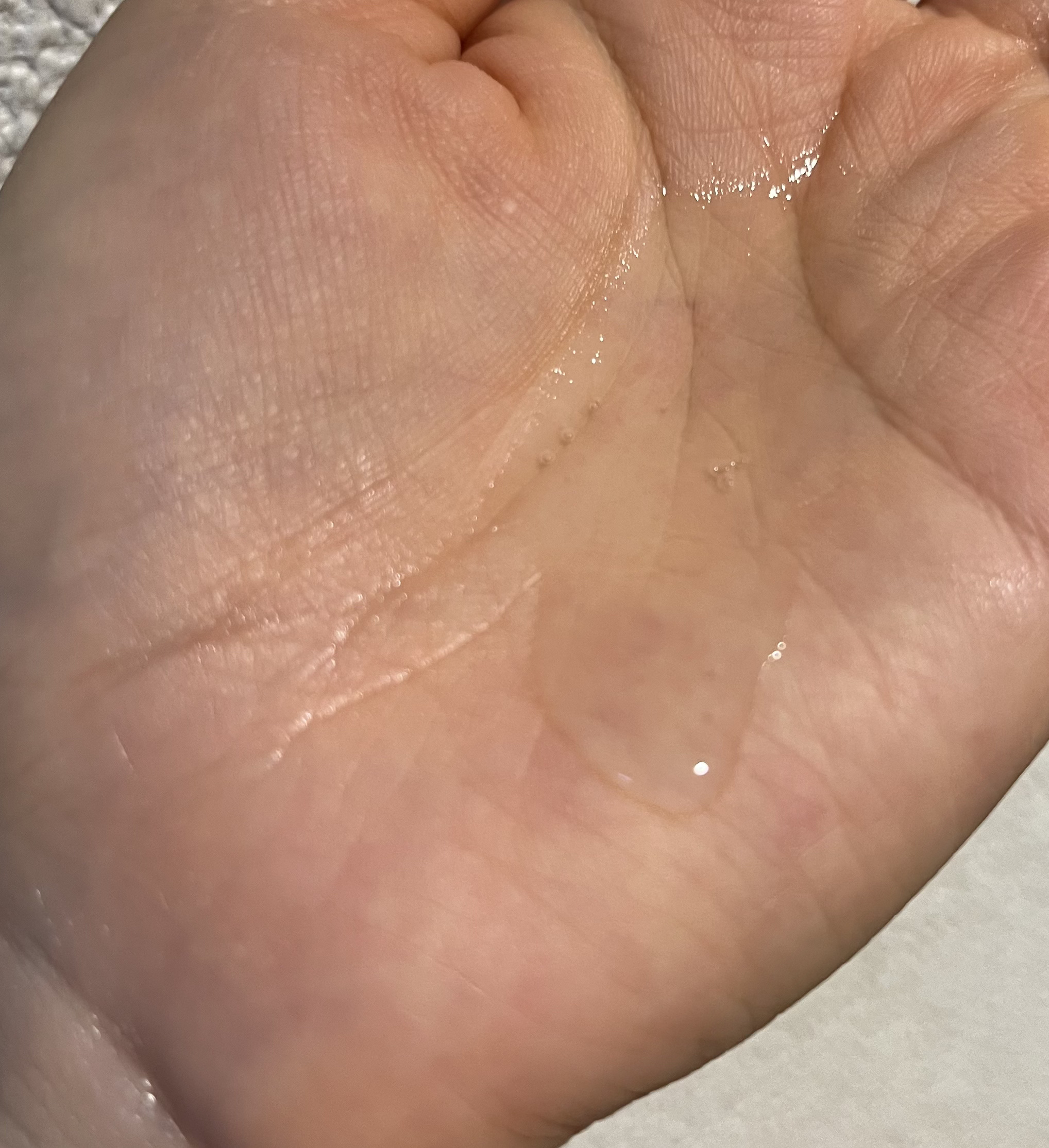 モイスチャーヘアエッセンス/ALLNA ORGANIC/ヘアオイルを使ったクチコミ（2枚目）