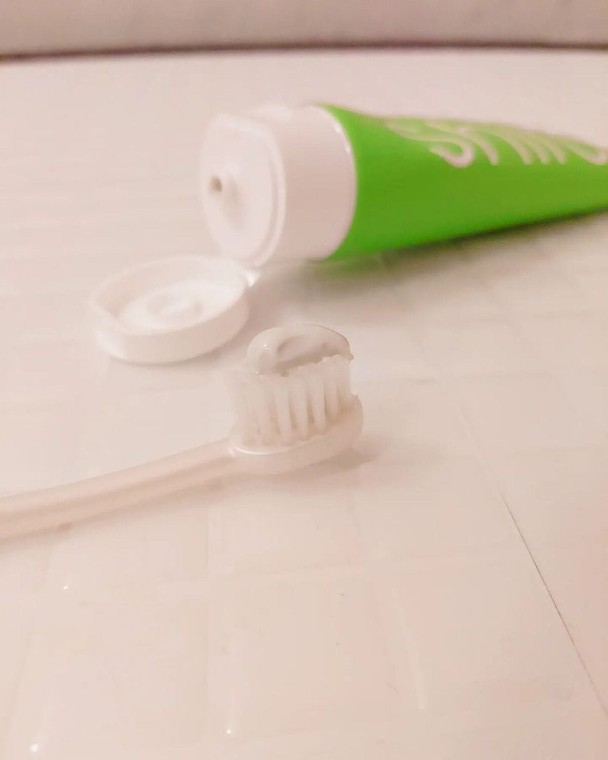 シローラクレイホワイトニング2本セット/Shirora/歯磨き粉を使ったクチコミ(3枚目)