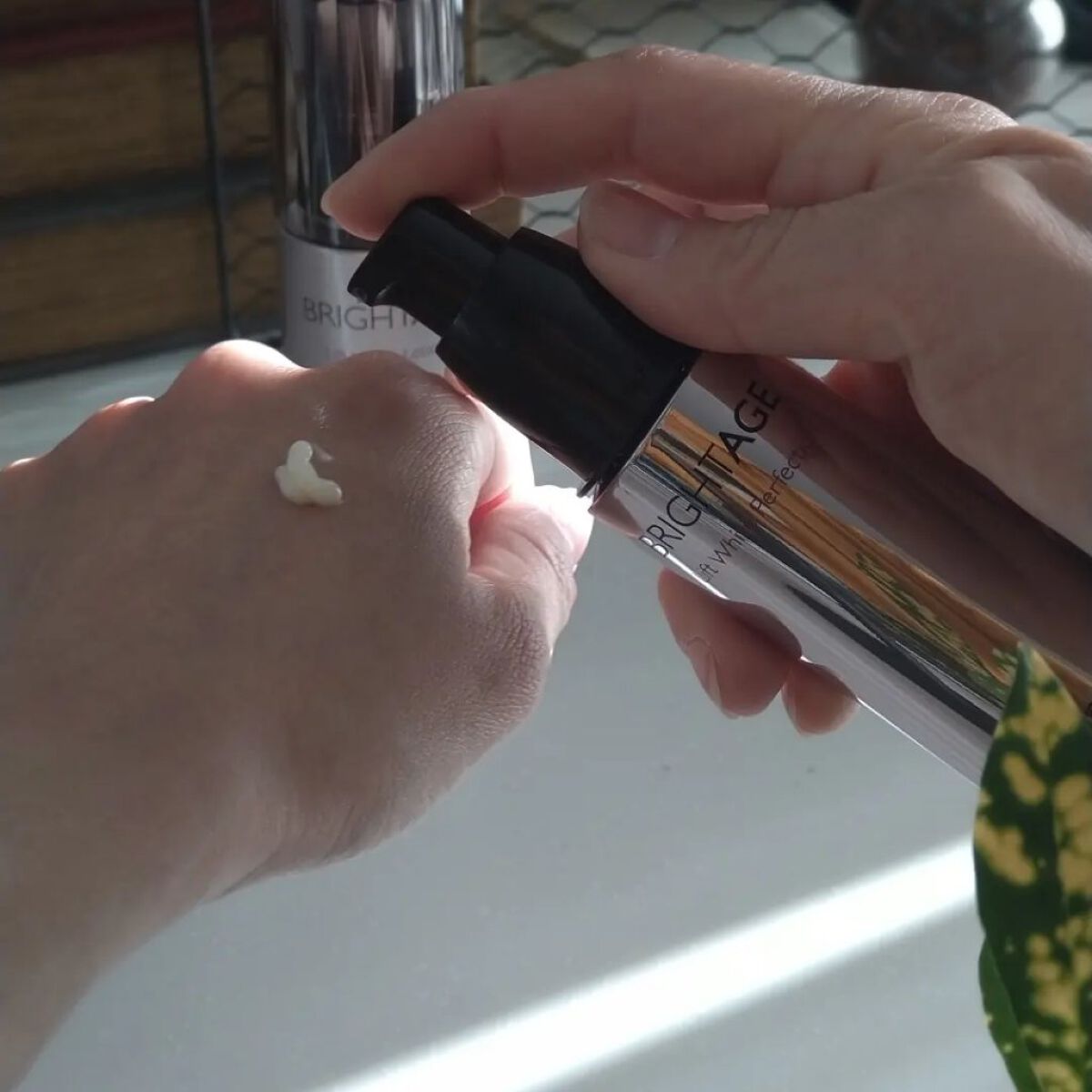 リフトホワイト パーフェクション/BRIGHTAGE/美容液を使ったクチコミ（3枚目）