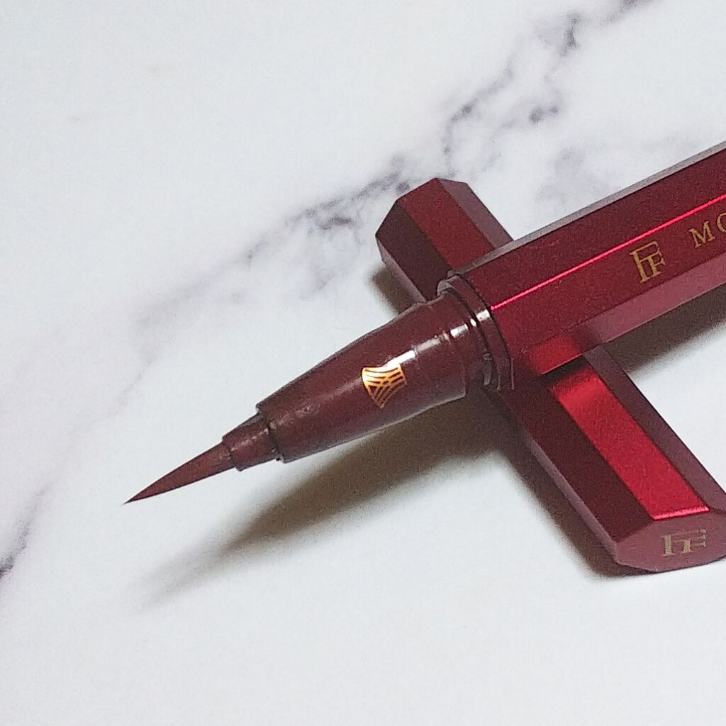 モテライナー リキッド/UZU BY FLOWFUSHI/リキッドアイライナーを使ったクチコミ（2枚目）