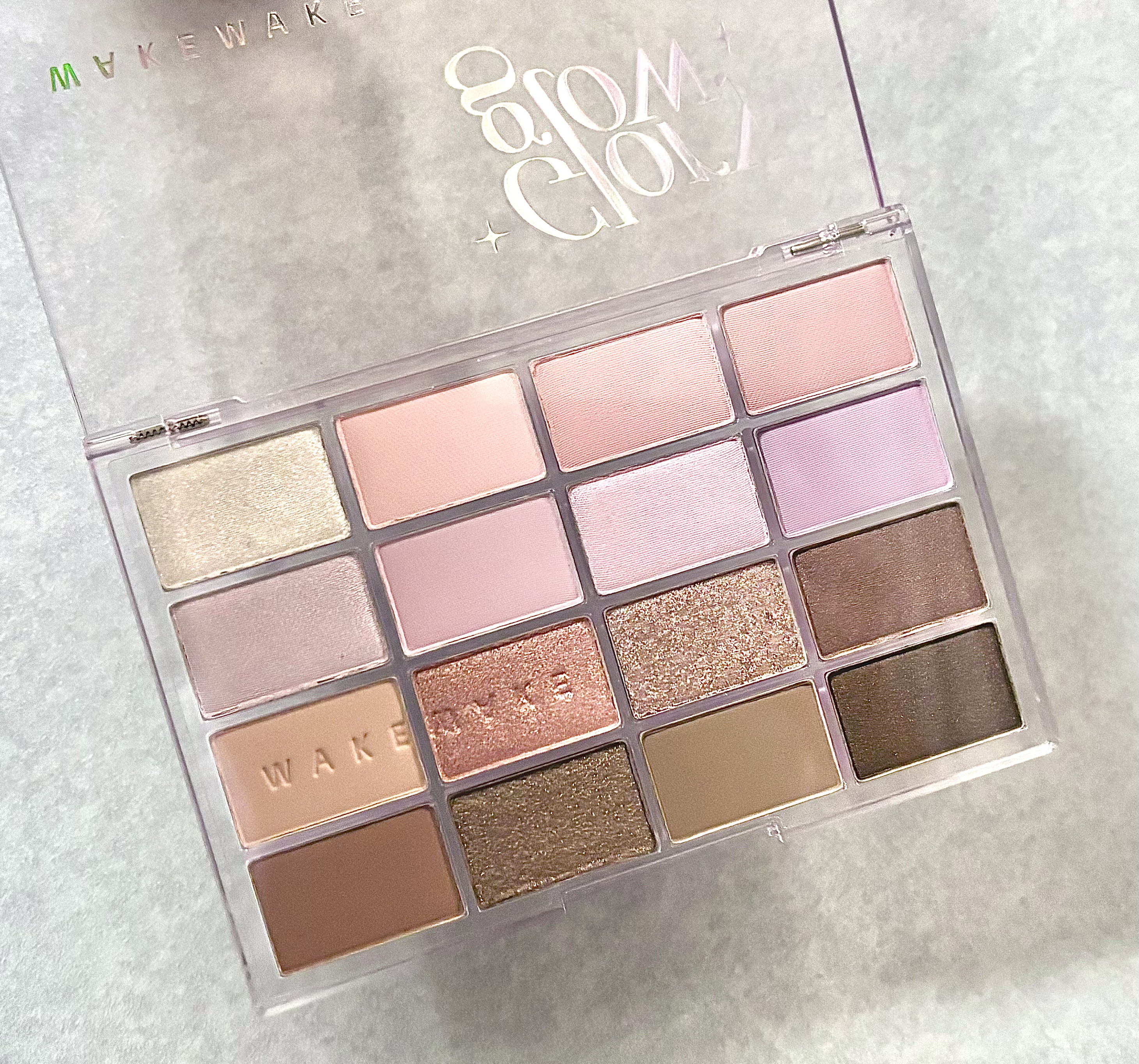 ソフトブラーリングアイパレット/wakemake/アイシャドウパレットを使ったクチコミ（1枚目）