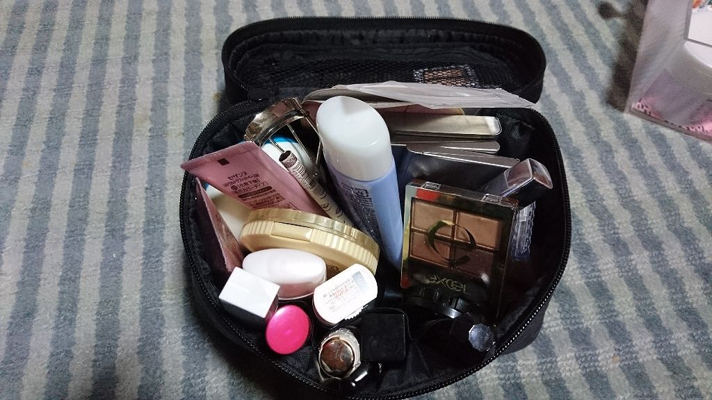 ナイロン手付ポーチ/無印良品/化粧ポーチを使ったクチコミ（1枚目）