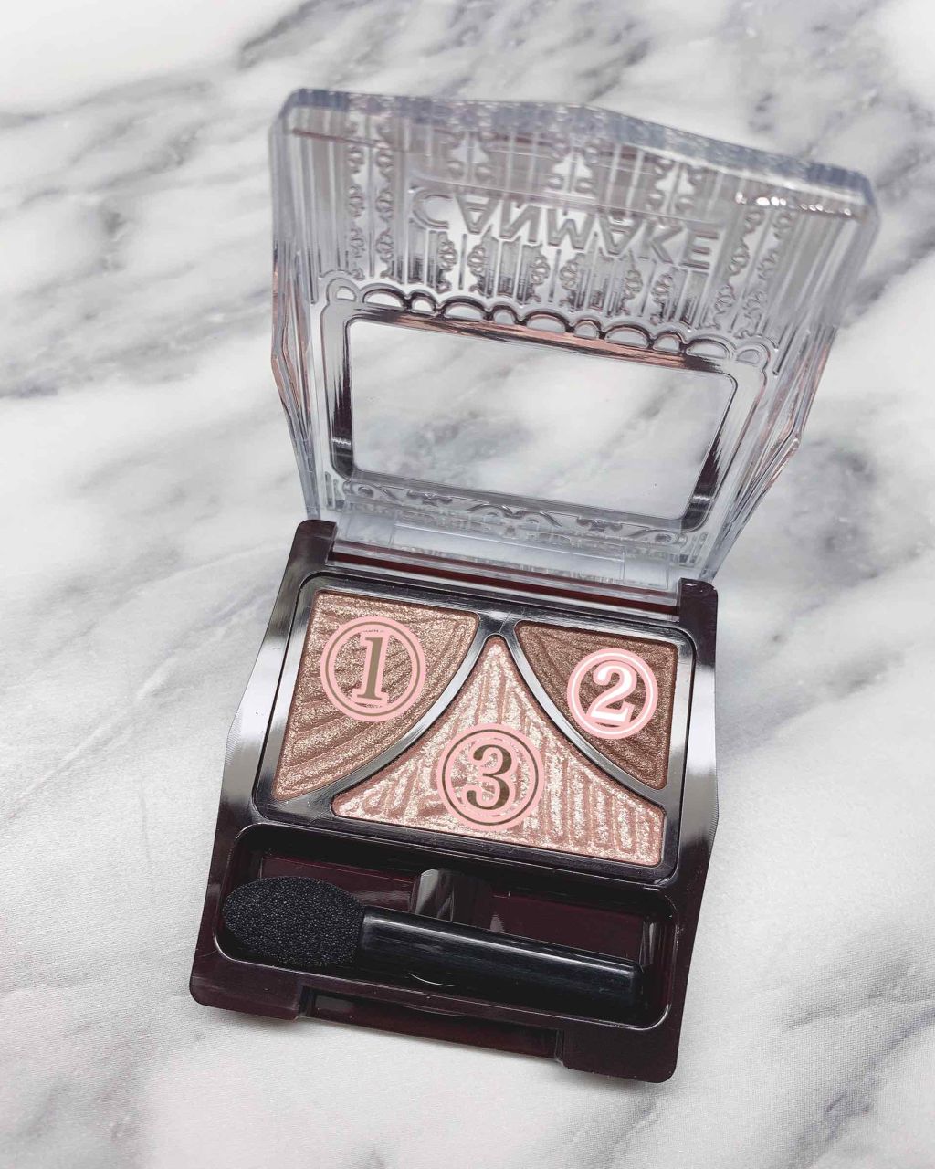 ジューシーピュアアイズ/キャンメイク/アイシャドウパレットを使ったクチコミ(2枚目)