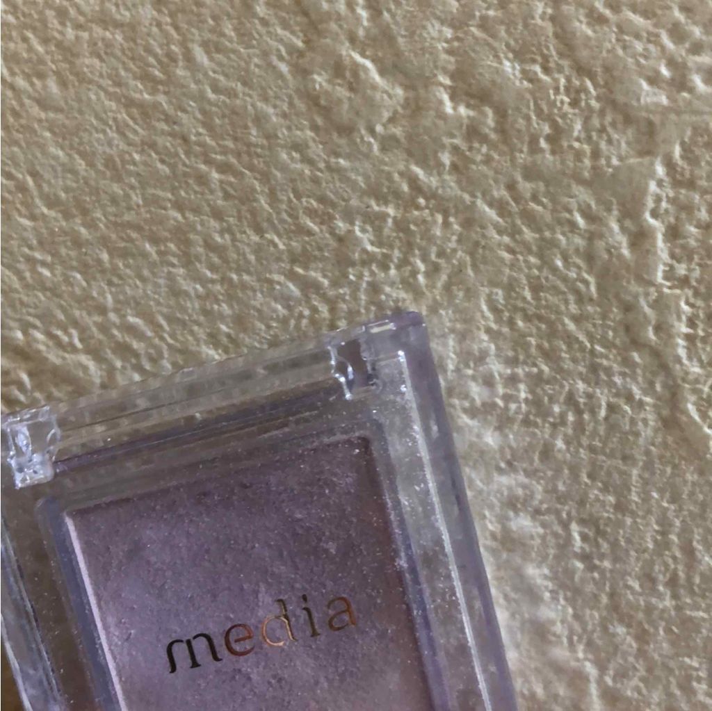 ブライトアップアイシャドウ/media/単色アイシャドウを使ったクチコミ（1枚目）