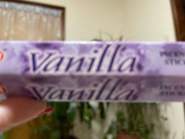 

　お香です❣️

　vanilla❣️

　少し甘めで上品な香りが特徴のバニラの香りは、ほとんどの人が一度は嗅いだことがあるかと思います。バニラは、アロマオイルやアロマキャンドル、香水、お香などで使