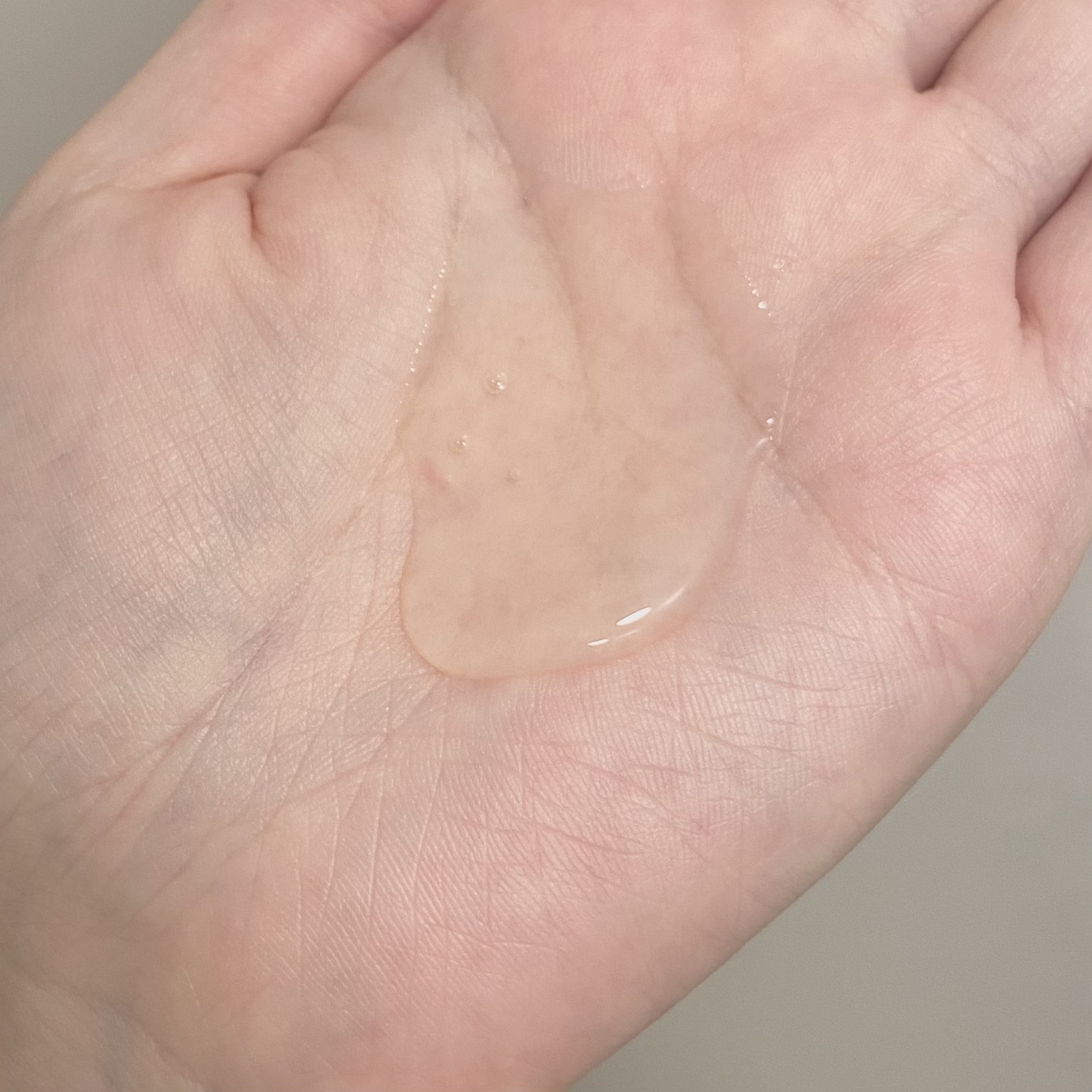 レッドボディーウォッシュ/MEDICUBE/ボディソープを使ったクチコミ（2枚目）