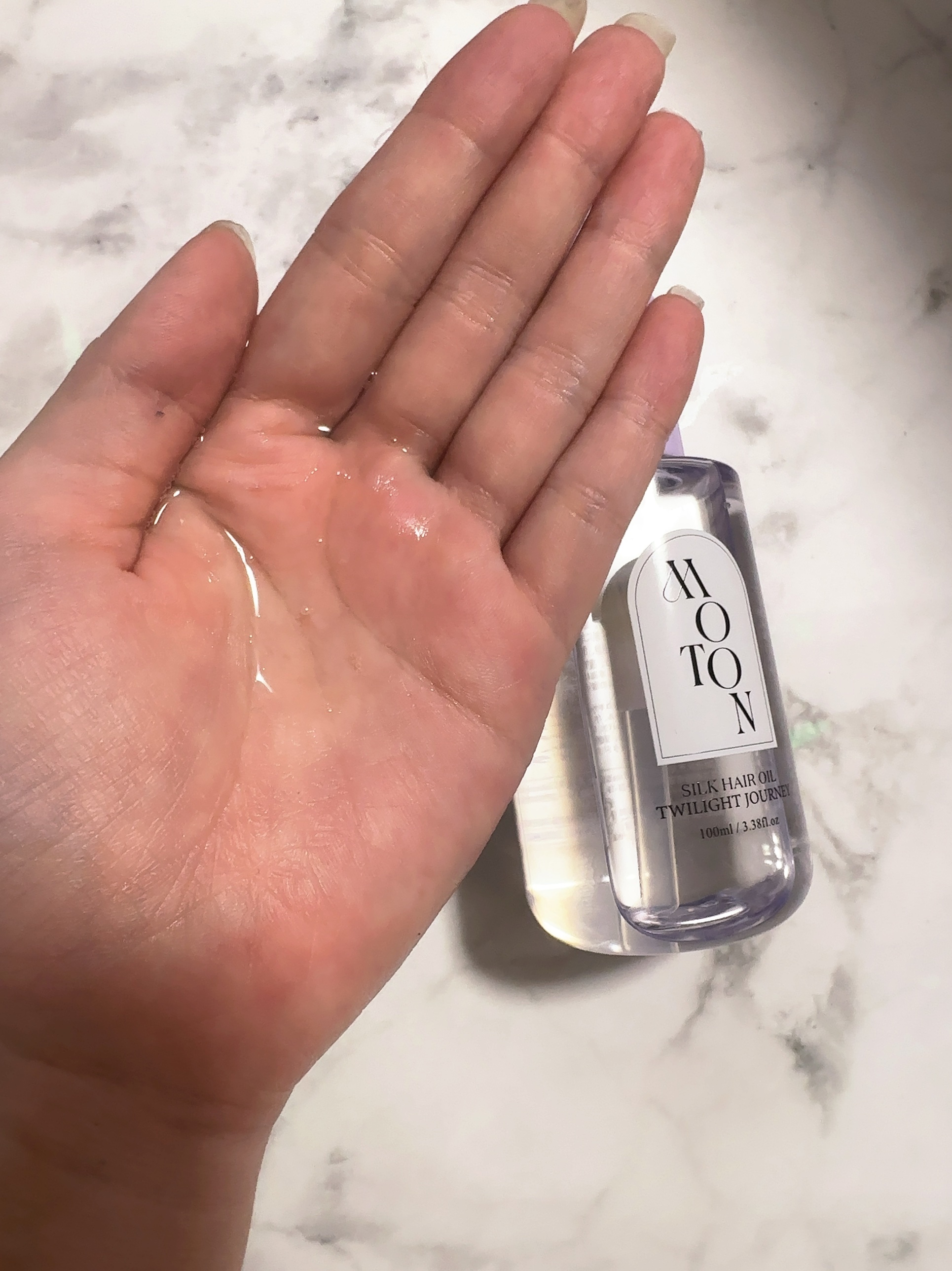 MOTON シルクヘアオイル トワイライトジャーニー/MOTON/ヘアオイルを使ったクチコミ（2枚目）
