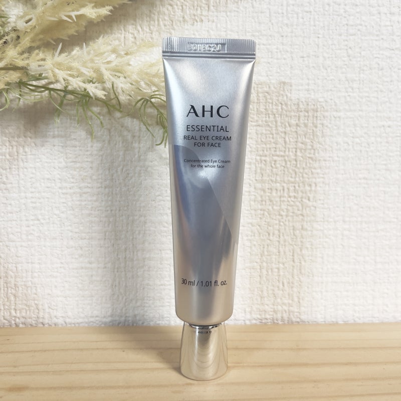 エッセンシャル リアル アイクリーム フォーフェイス/AHC/アイケア・アイクリームを使ったクチコミ（1枚目）