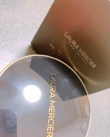 フローレス ルミエール ラディアンス パーフェクティング クッション/ローラ メルシエ/クッションファンデーションを使ったクチコミ(1枚目)