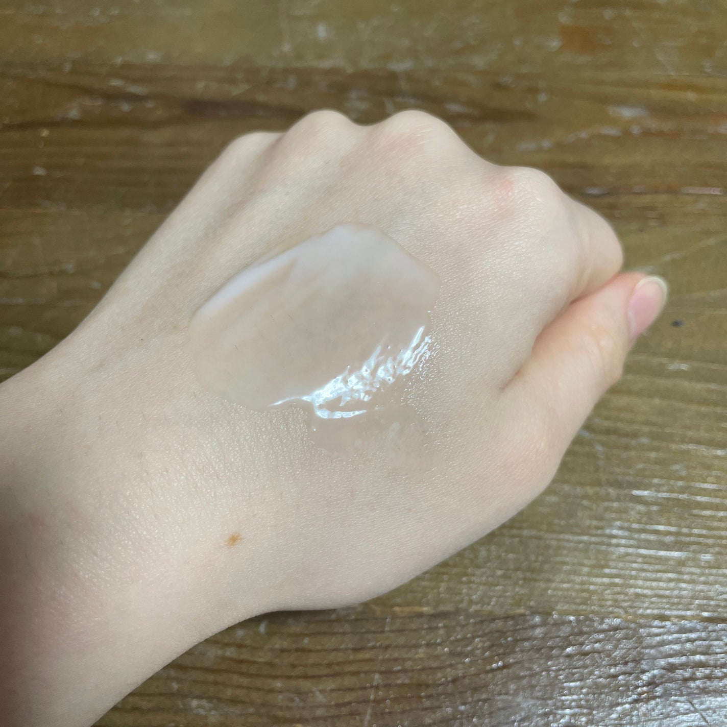 HAND HAND ハンドクリーム F(ゴージャスフローラル)/カエタステクノロジー/ハンドクリームを使ったクチコミ(2枚目)