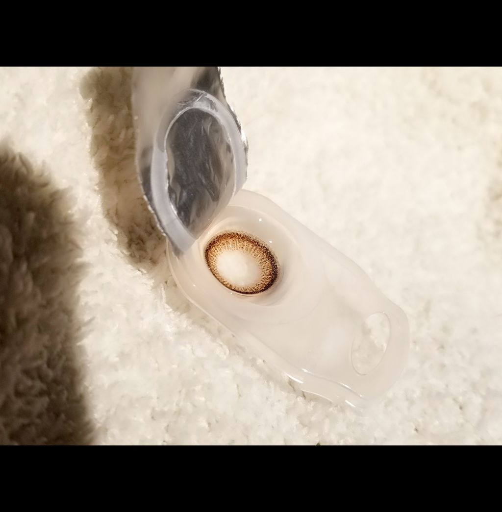 エバーカラーワンデーナチュラル モイストレーベルUV/エバーカラー/ワンデー（１DAY）カラコンを使ったクチコミ（2枚目）