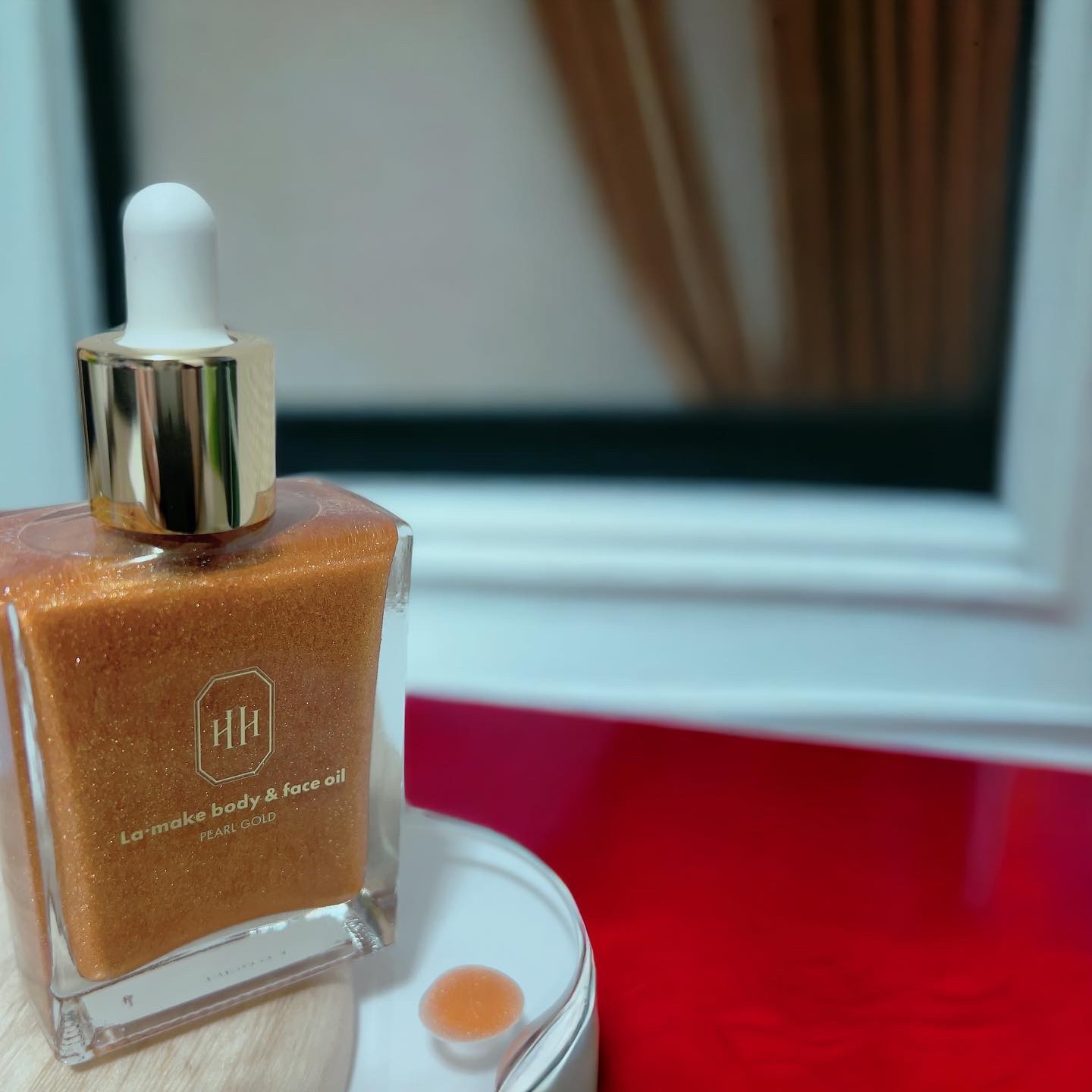 ラ・メイク ボディ&フェイスオイル #パールゴールド/H×H/ボディオイルを使ったクチコミ（2枚目）