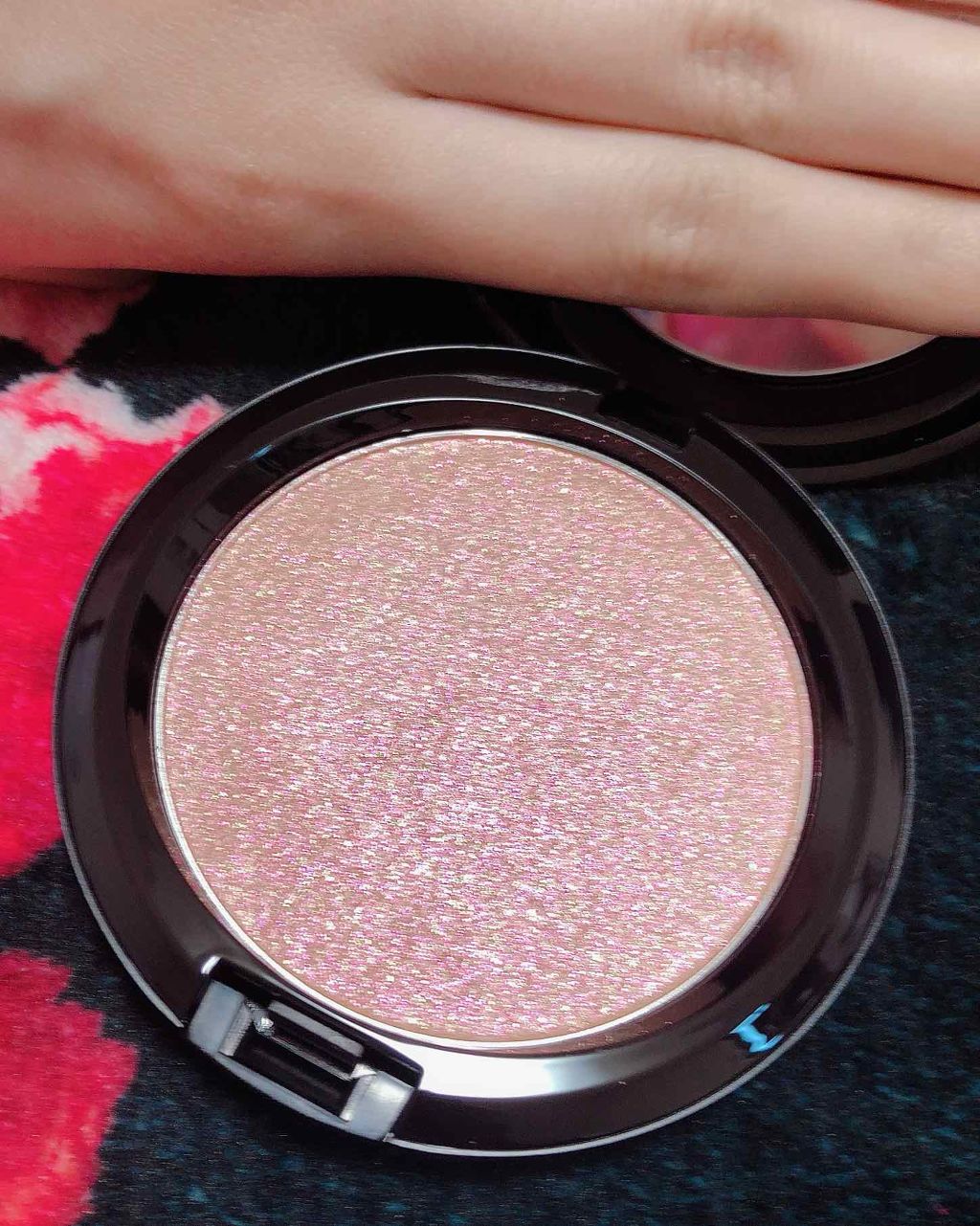 ダズル ハイライター/M・A・C/パウダーハイライトを使ったクチコミ（2枚目）