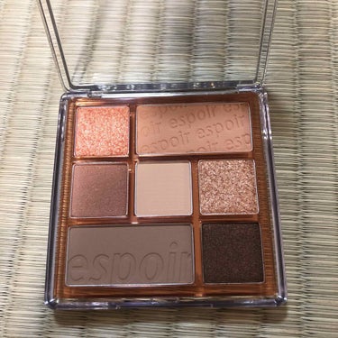 #eSpoir #real eye palette #リアルアイパレット#peachy like #アラフォー#アラフィフ 
これ、粉質ソフトでとても肌に馴染む美しい発色。発色いいけど、色が柔らかいので