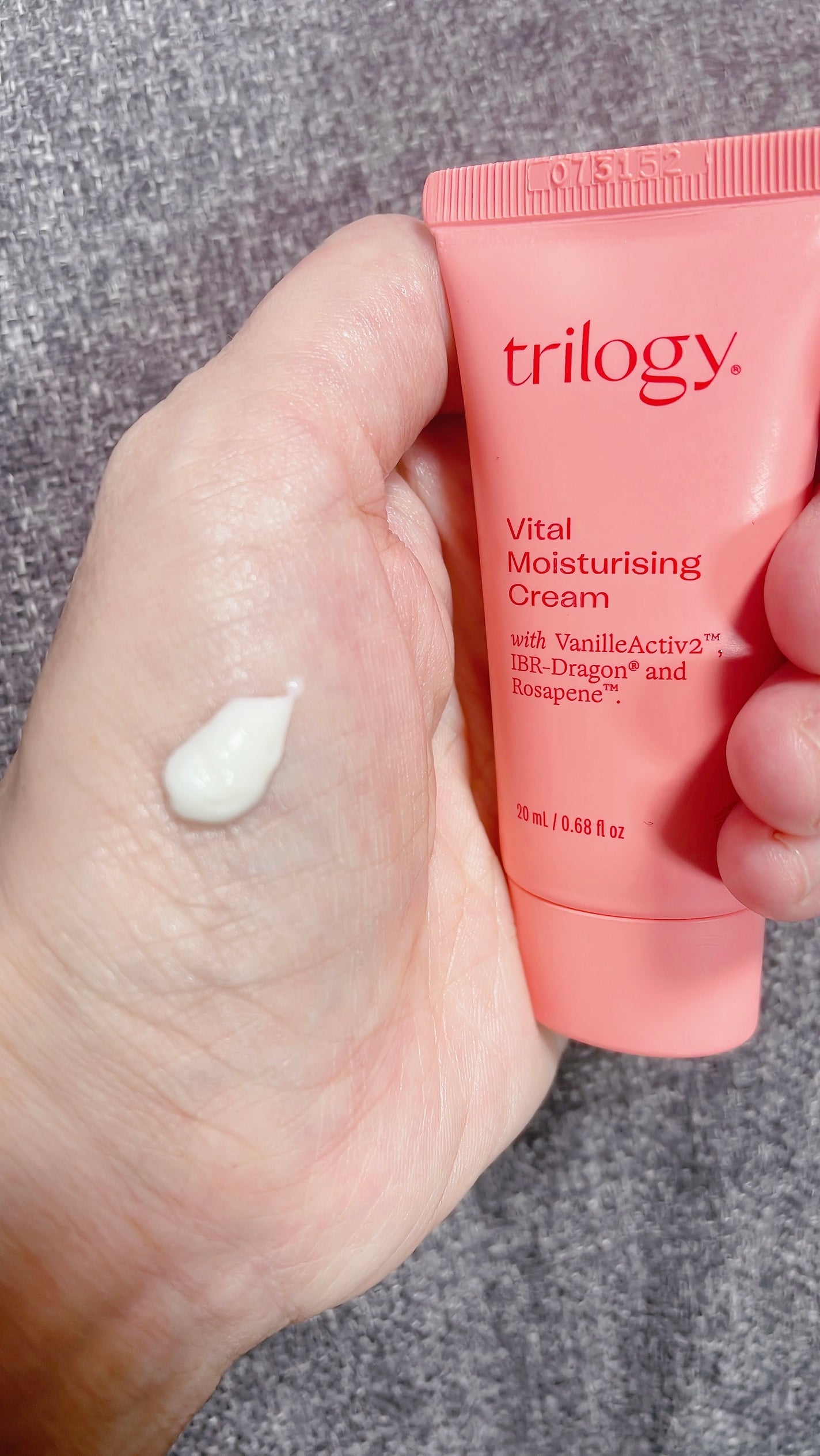 バイタル モイスチュアライジング クリーム/trilogy/フェイスクリームを使ったクチコミ(2枚目)
